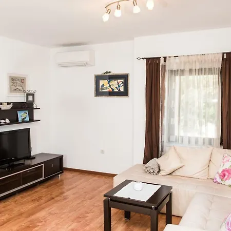 Vila Old Stone In Historic Center With Heated Pool *