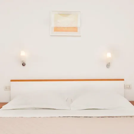 Vila Old Stone In Historic Center With Heated Pool