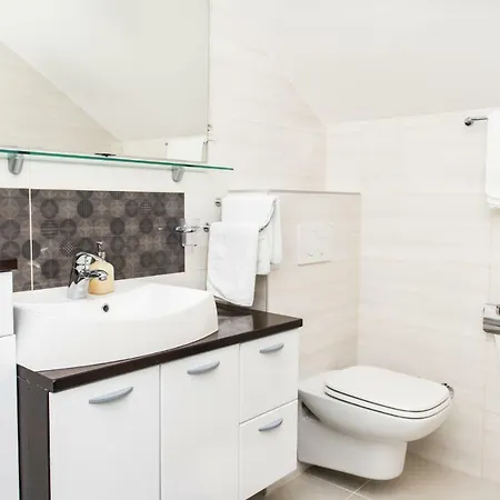 Old Stone In Historic Center With Heated Pool Vila *